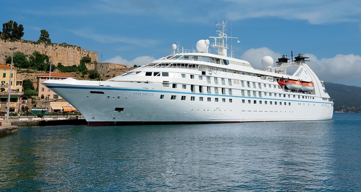 Star Breeze cruise ship in Portofino